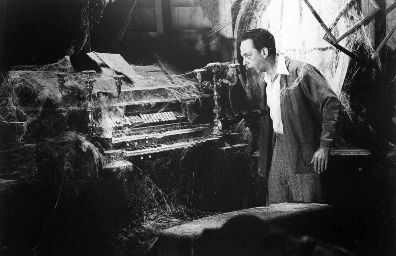 Podcast Episode: The Ghost and Mr. Chicken (1966) – The least pimp person